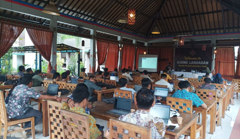 Pemkab Lombok Barat Gelar Bimtek Layanan Digital Desa untuk Dorong Pelayanan Publik yang Lebih Efisien